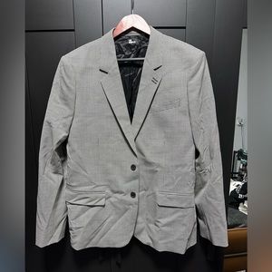 French cut blazer in houndstooth. The size runs small so 52 wil fit like a 50